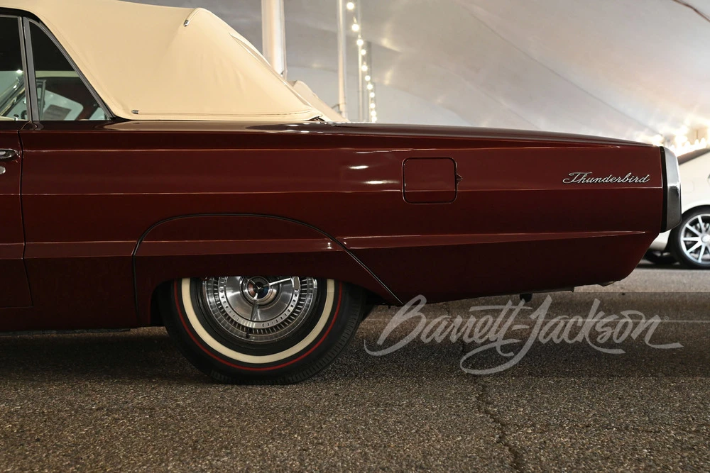 1965 Ford Thunderbird 4th Gen - Image 25 of 31