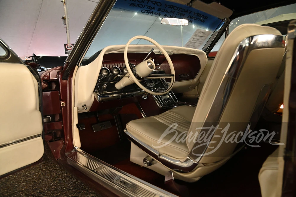 1965 Ford Thunderbird 4th Gen - Image 11 of 31