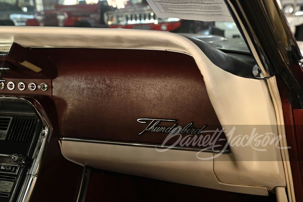 1965 Ford Thunderbird 4th Gen - Image 14 of 31