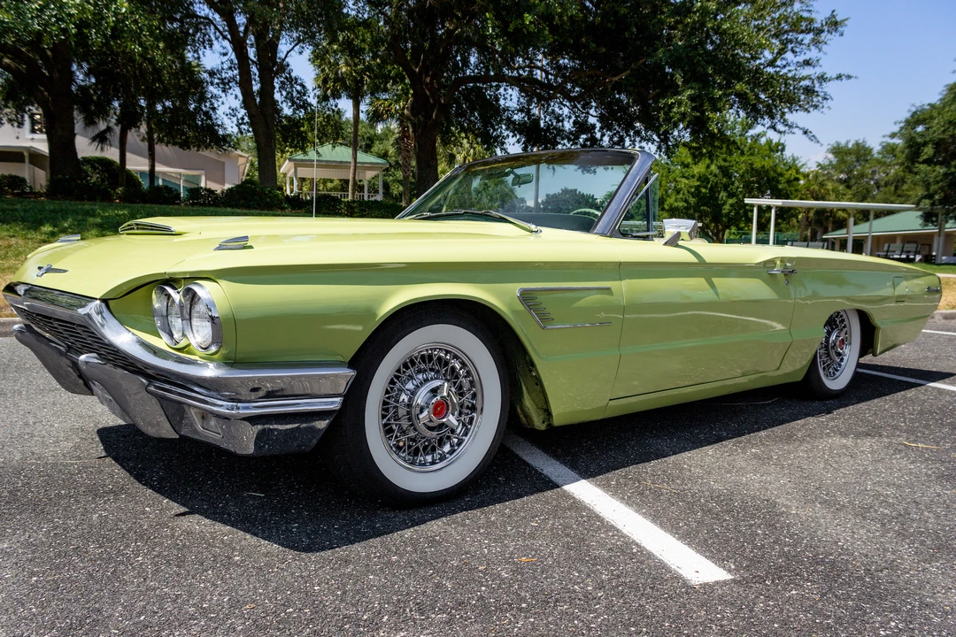 1965 Ford Thunderbird 4th Gen - Image 22 of 31