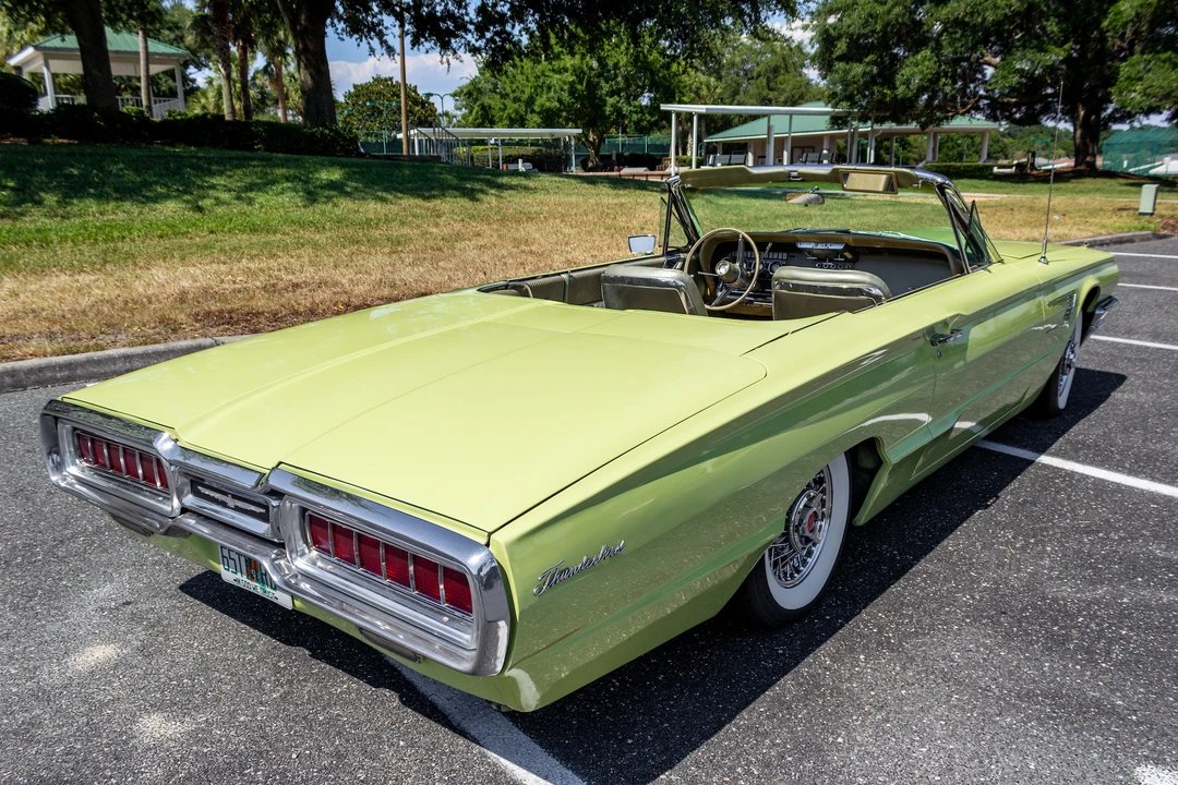 1965 Ford Thunderbird 4th Gen - Image 13 of 31