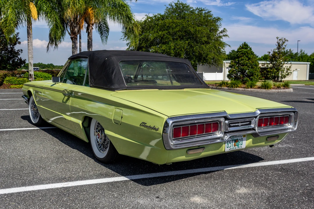 1965 Ford Thunderbird 4th Gen - Image 18 of 31