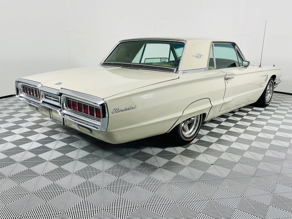 1965 Ford Thunderbird 4th Gen - Image 6 of 12