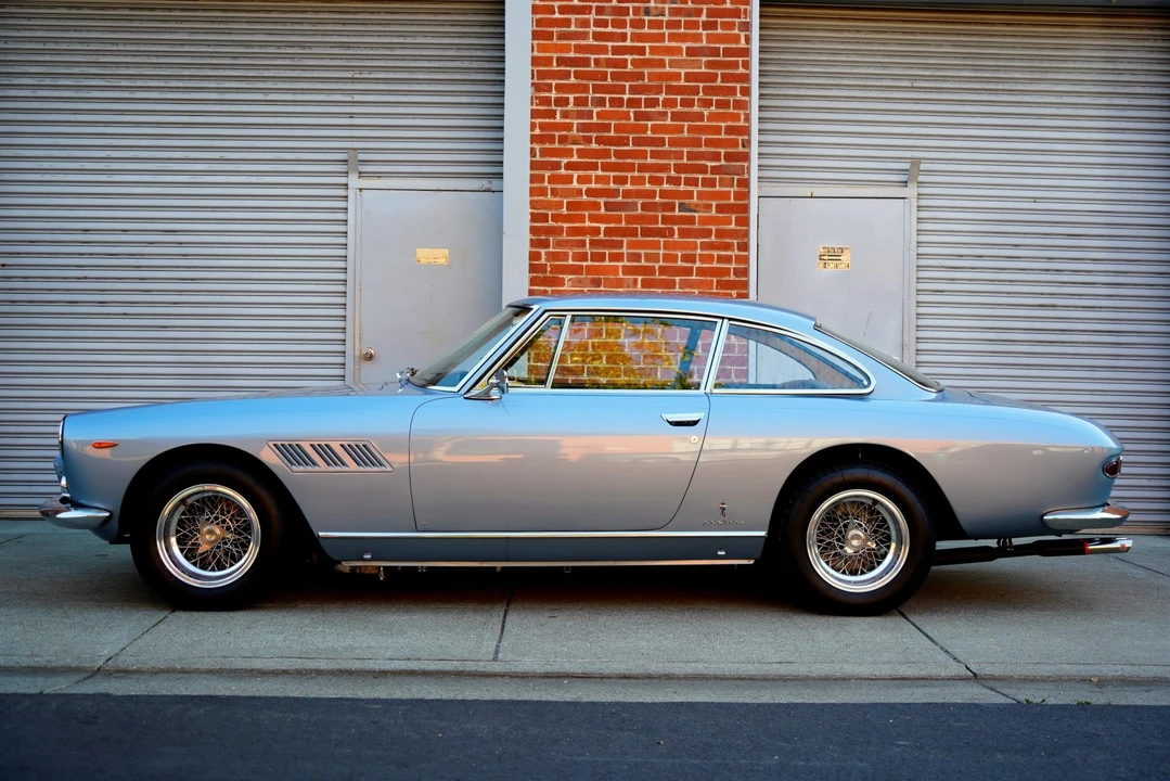 1965 Ferrari 330 GT 2+2 - Image 17 of 31