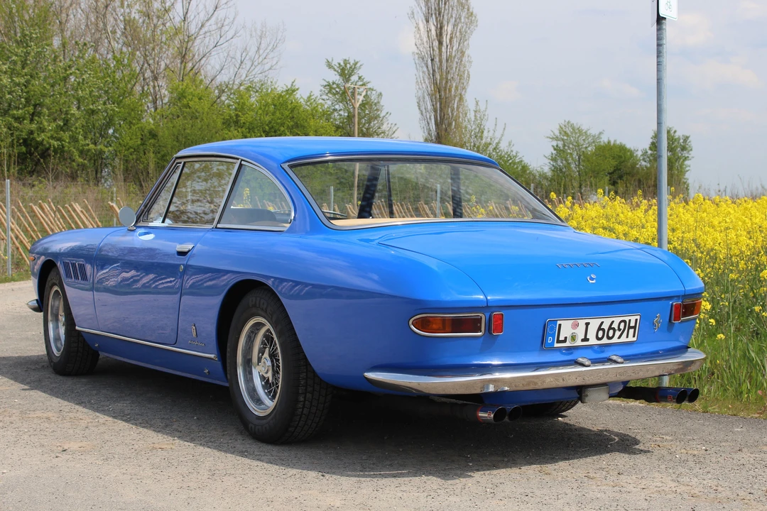 1965 Ferrari 330 GT 2+2 - Image 2 of 27