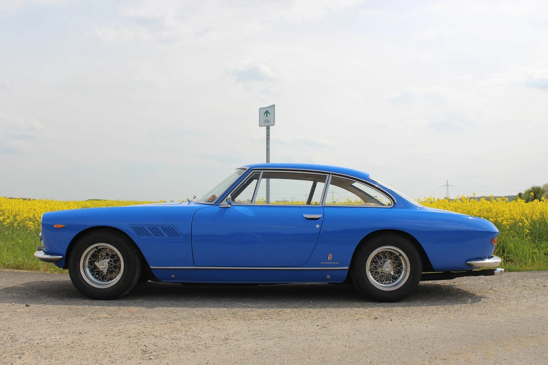 1965 Ferrari 330 GT 2+2 - Image 4 of 27