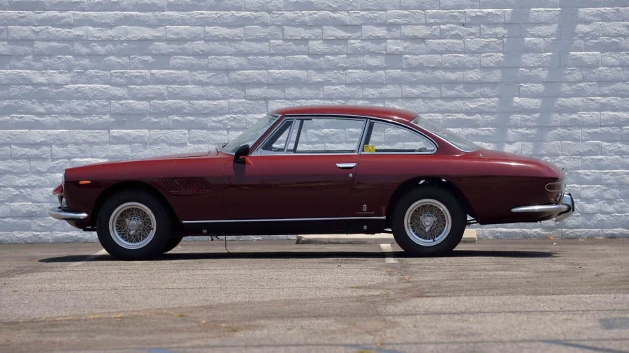 1965 Ferrari 330 GT 2+2 - Image 8 of 12