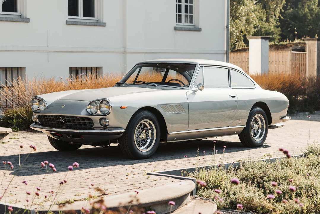 1965 Ferrari 330 GT 2+2 - Image 11 of 31
