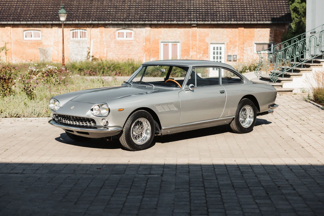1965 Ferrari 330 GT 2+2 - Image 3 of 31
