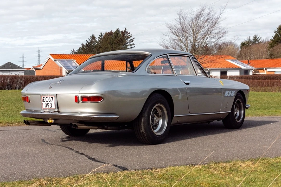 1965 Ferrari 330 GT 2+2 - Image 15 of 30