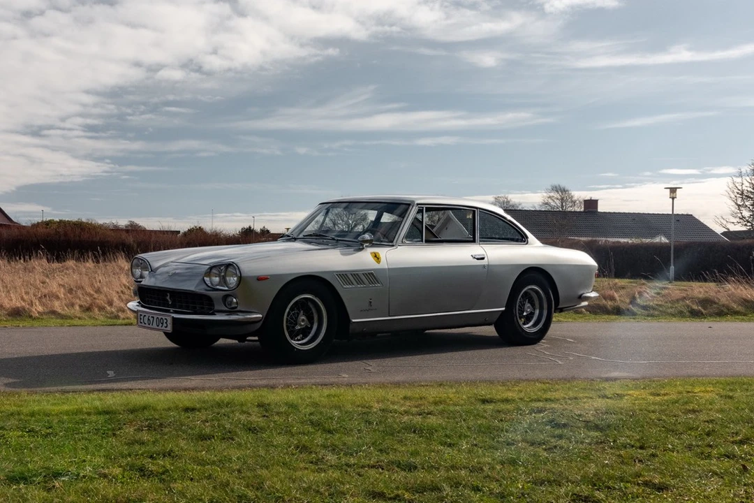 1965 Ferrari 330 GT 2+2 - Image 10 of 30