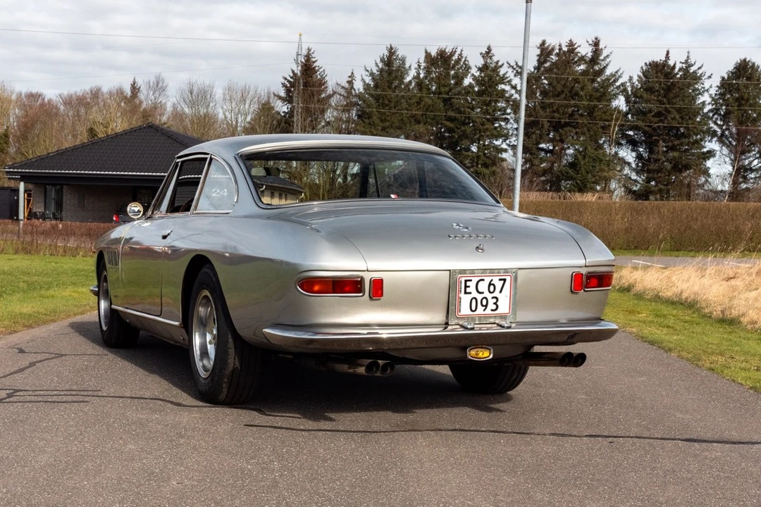 1965 Ferrari 330 GT 2+2 - Image 18 of 30