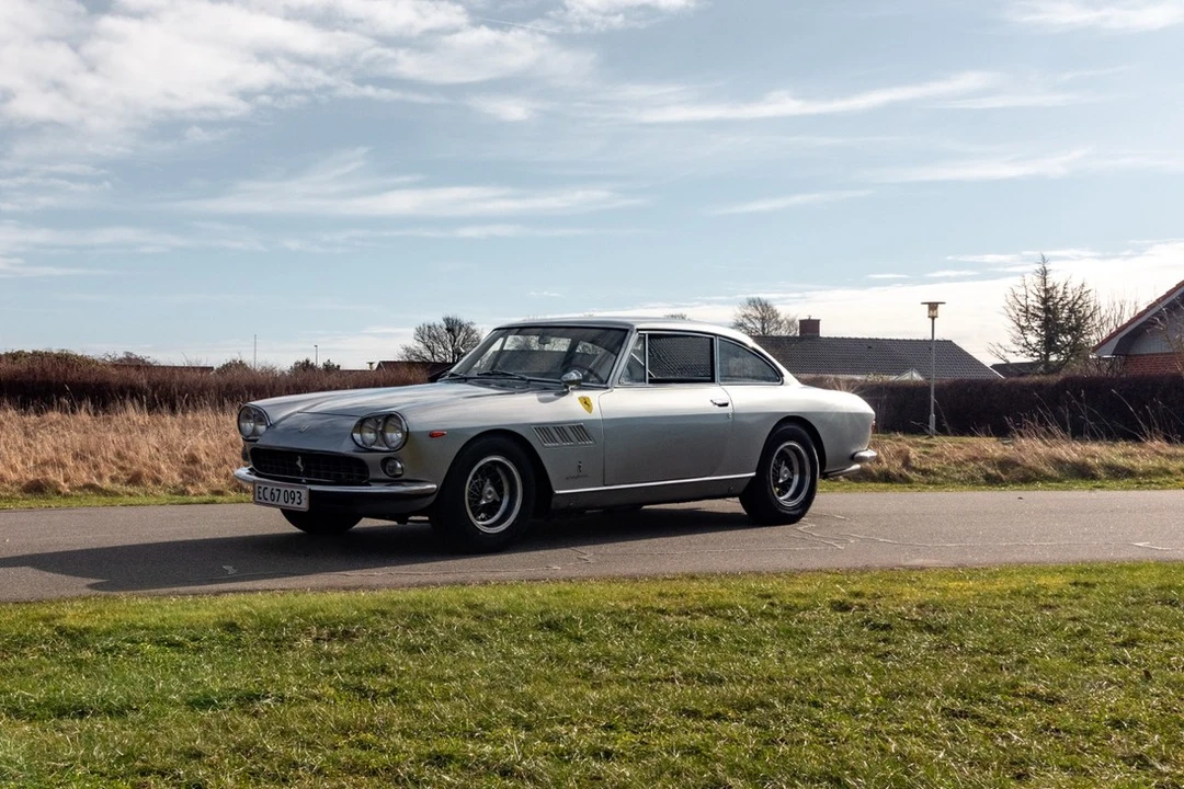 1965 Ferrari 330 GT 2+2 - Image 7 of 30