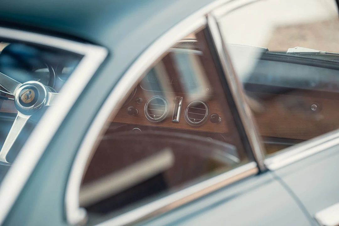 1965 Ferrari 330 GT 2+2 - Image 29 of 31