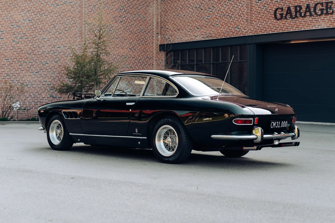 1965 Ferrari 330 GT 2+2 - Image 23 of 31