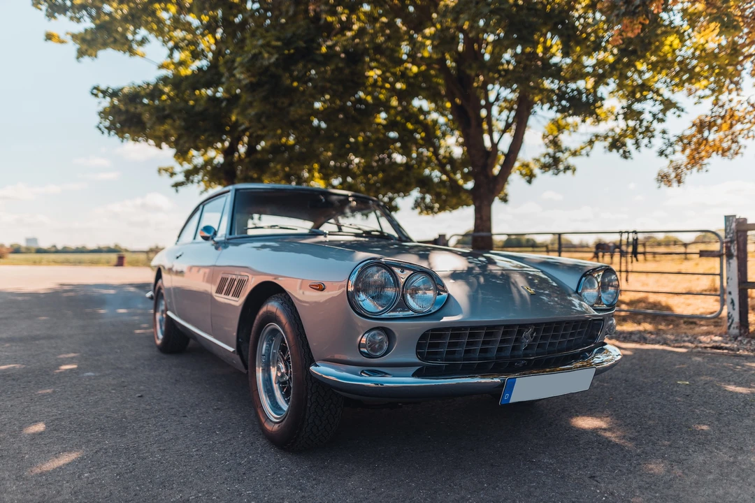 1965 Ferrari 330 GT 2+2 - Image 6 of 31