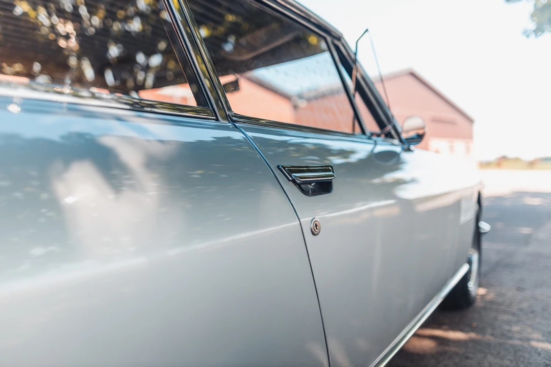 1965 Ferrari 330 GT 2+2 - Image 24 of 31