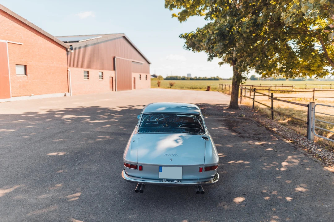 1965 Ferrari 330 GT 2+2 - Image 11 of 31