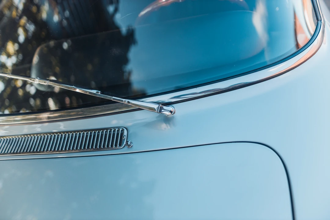 1965 Ferrari 330 GT 2+2 - Image 17 of 31