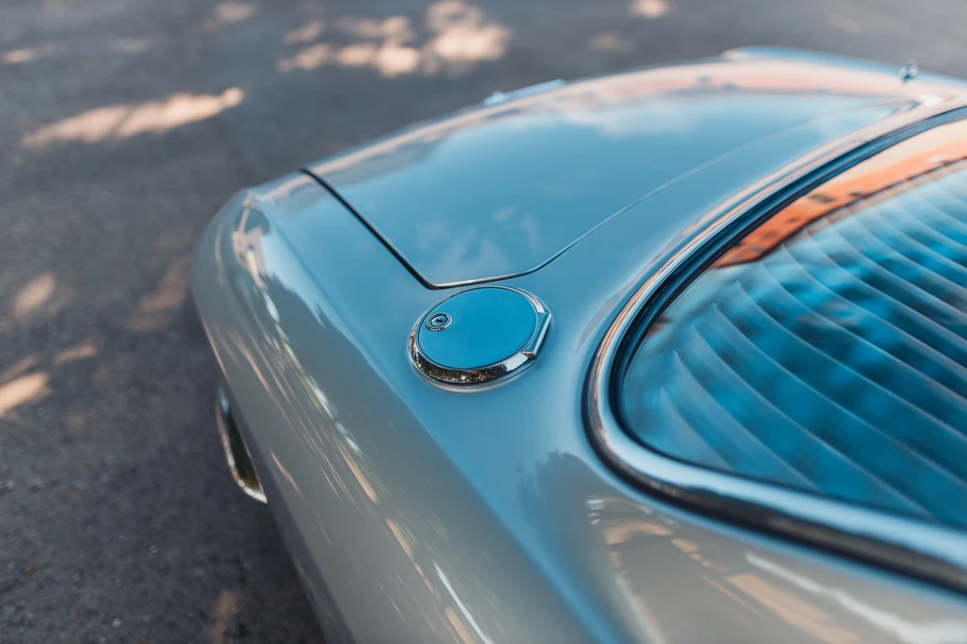 1965 Ferrari 330 GT 2+2 - Image 26 of 31