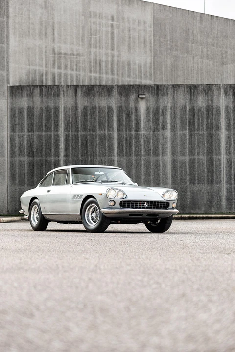 1965 Ferrari 330 GT 2+2 - Image 10 of 31