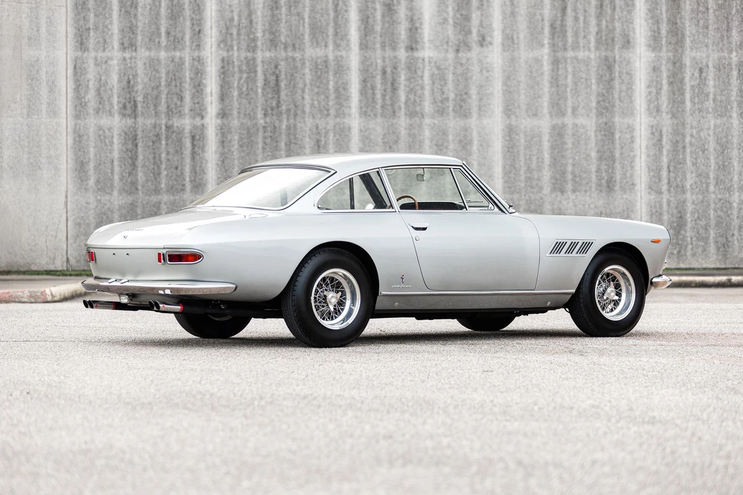 1965 Ferrari 330 GT 2+2 - Image 7 of 31