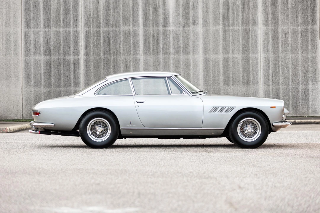 1965 Ferrari 330 GT 2+2 - Image 8 of 31