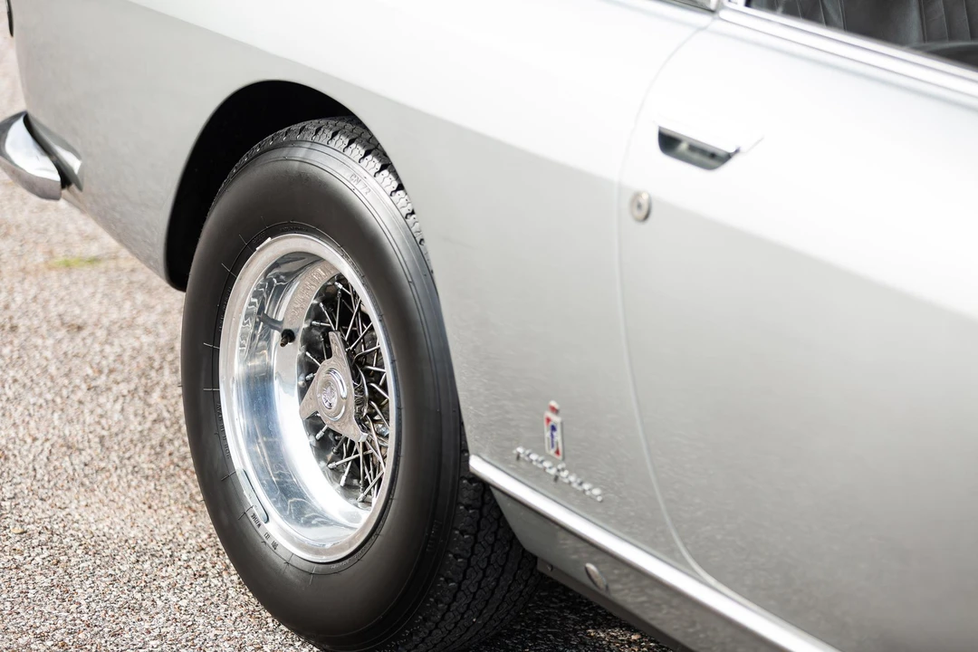 1965 Ferrari 330 GT 2+2 - Image 25 of 31