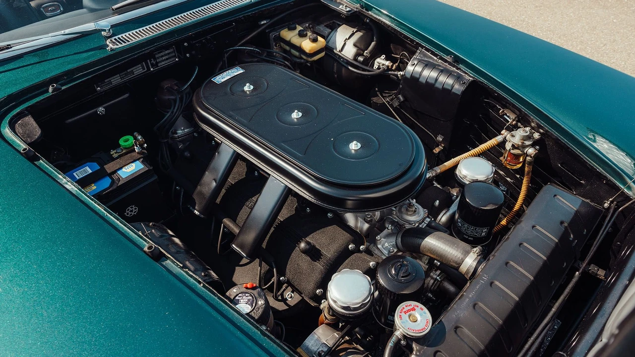 1965 Ferrari 330 GT 2+2 - Image 7 of 31