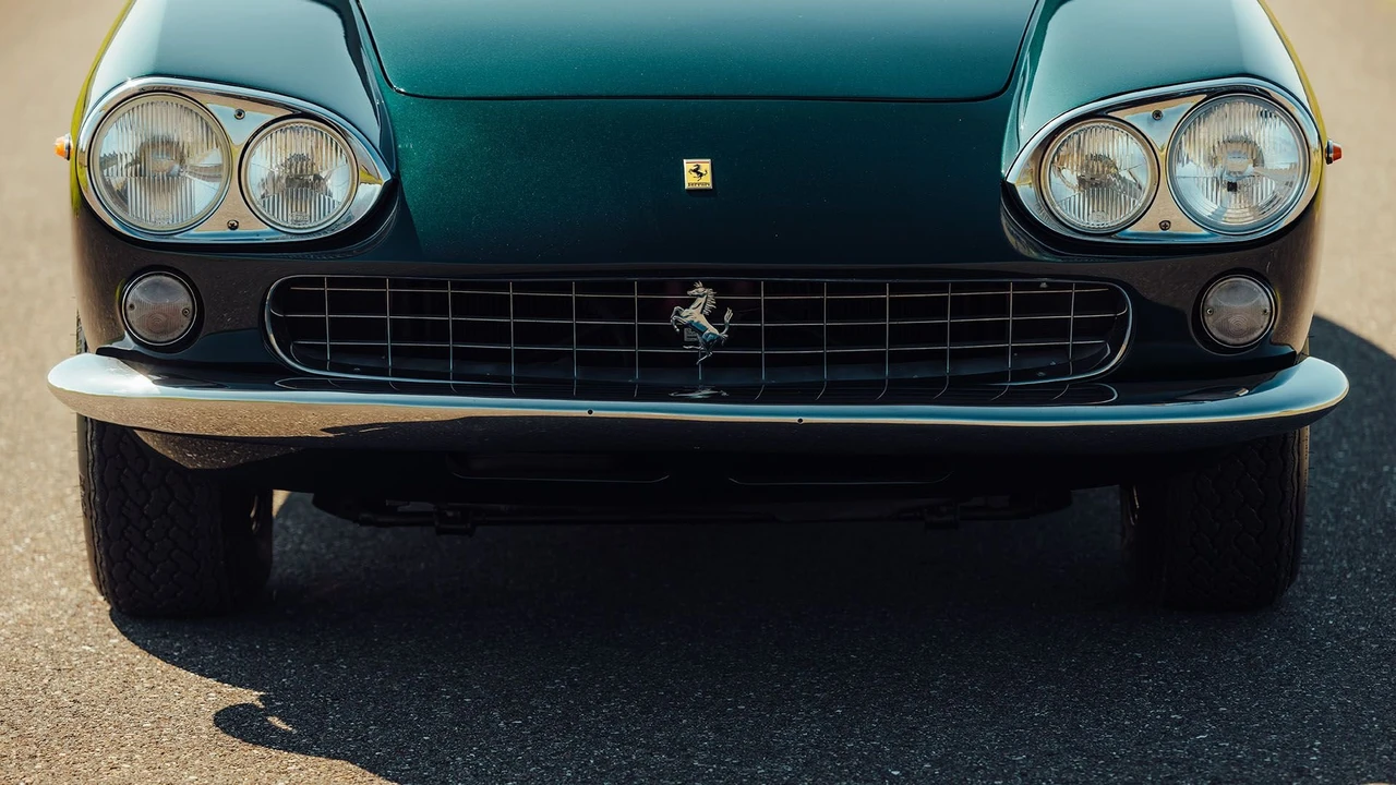 1965 Ferrari 330 GT 2+2 - Image 29 of 31