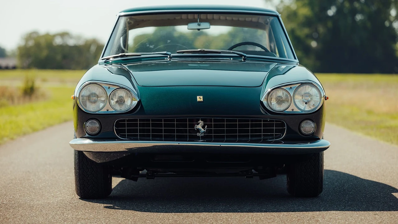 1965 Ferrari 330 GT 2+2 - Image 27 of 31