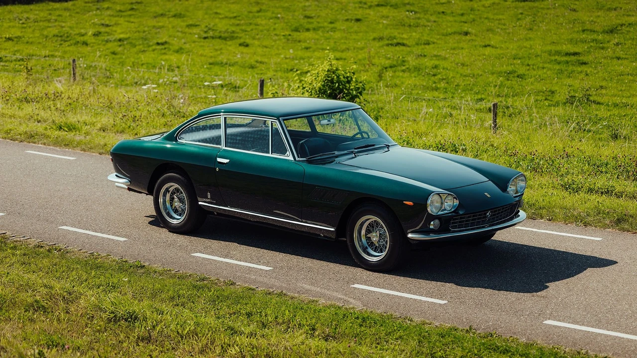 1965 Ferrari 330 GT 2+2 - Image 19 of 31