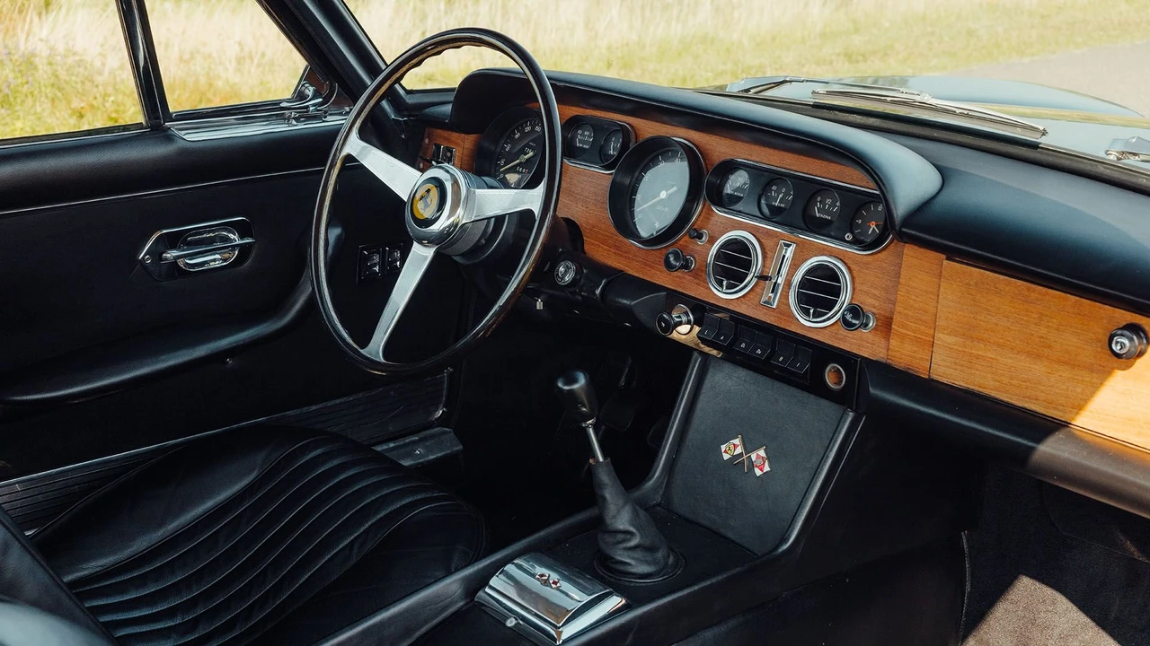 1965 Ferrari 330 GT 2+2 - Image 8 of 31