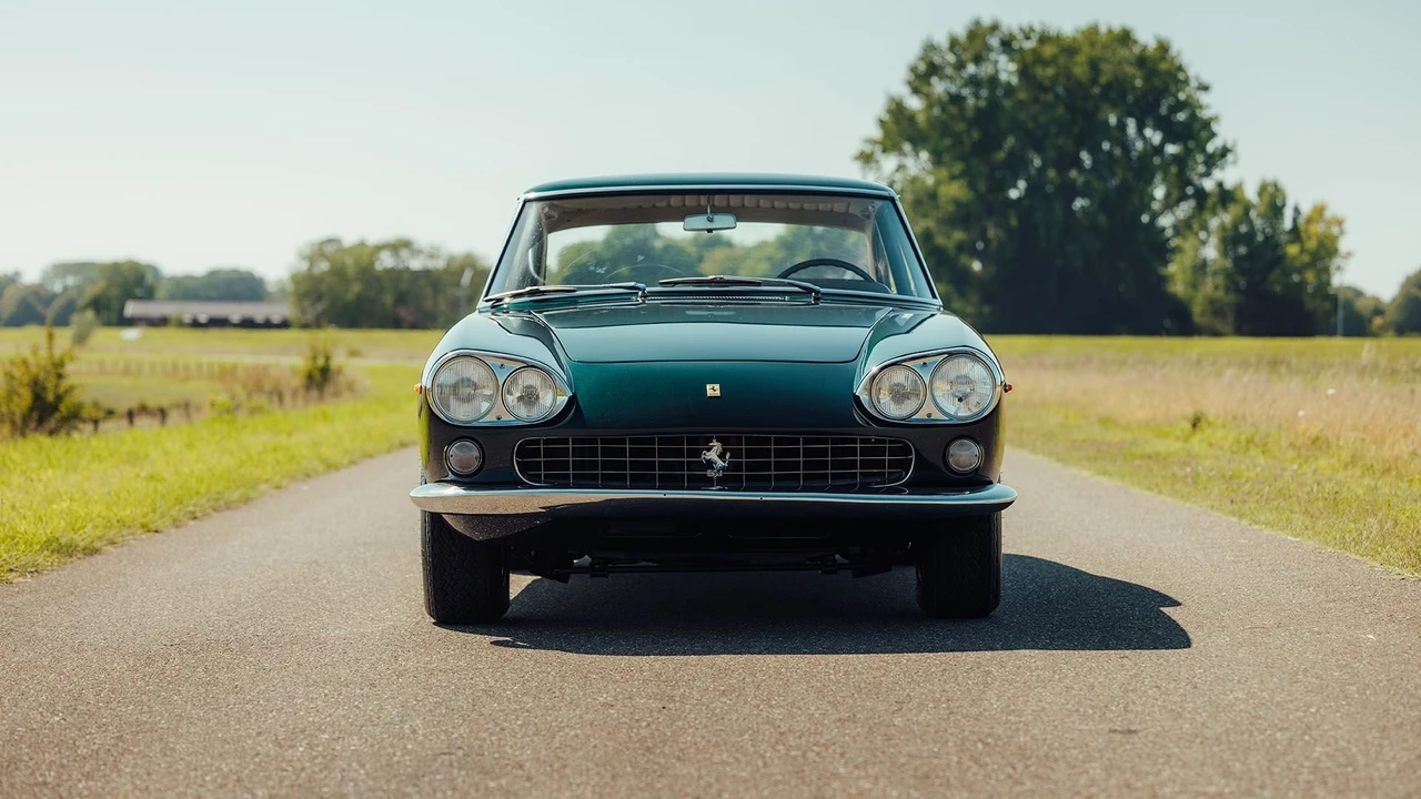 1965 Ferrari 330 GT 2+2 - Image 2 of 31