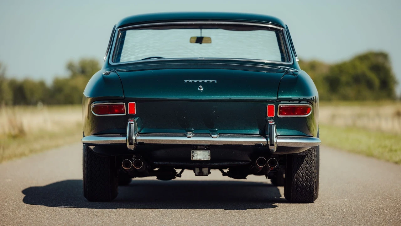 1965 Ferrari 330 GT 2+2 - Image 26 of 31