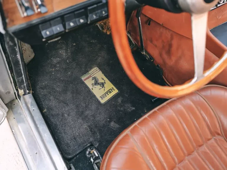 1965 Ferrari 330 GT 2+2 - Image 10 of 29