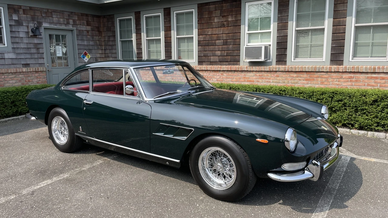 1965 Ferrari 330 GT 2+2 - Image 15 of 31