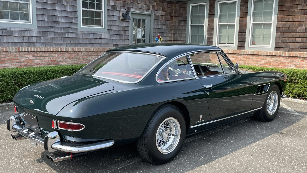 1965 Ferrari 330 GT 2+2 - Image 13 of 31