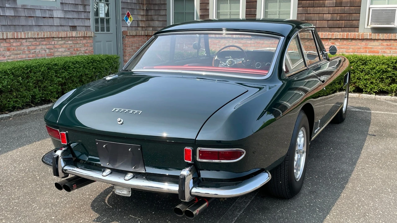 1965 Ferrari 330 GT 2+2 - Image 12 of 31