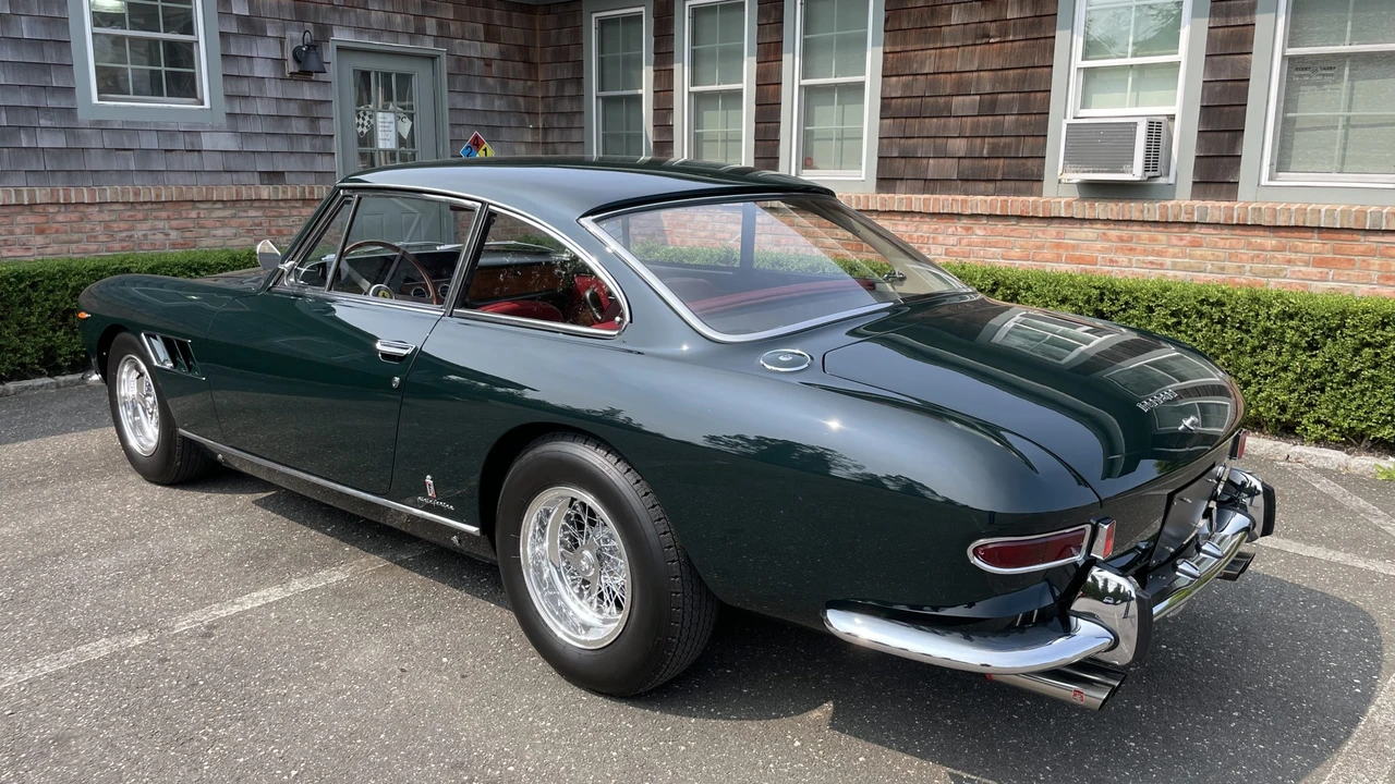 1965 Ferrari 330 GT 2+2 - Image 8 of 31