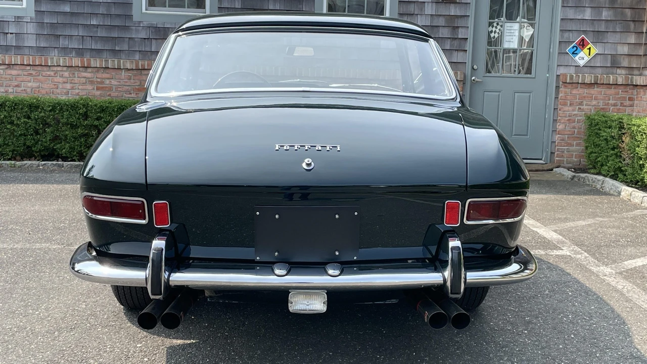 1965 Ferrari 330 GT 2+2 - Image 11 of 31