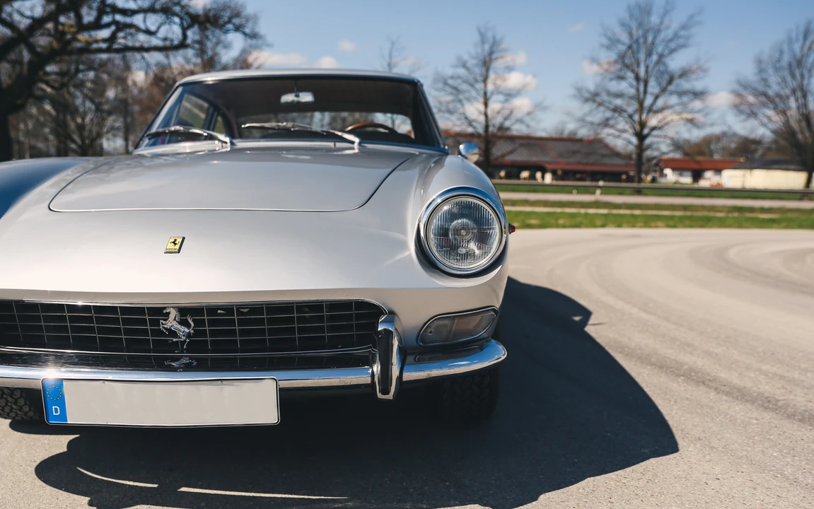 1965 Ferrari 330 GT 2+2 - Image 12 of 31