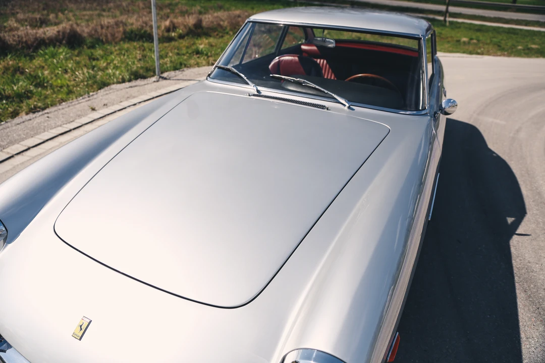 1965 Ferrari 330 GT 2+2 - Image 19 of 31