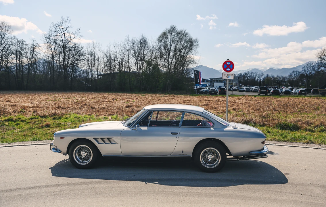 1965 Ferrari 330 GT 2+2 - Image 4 of 31