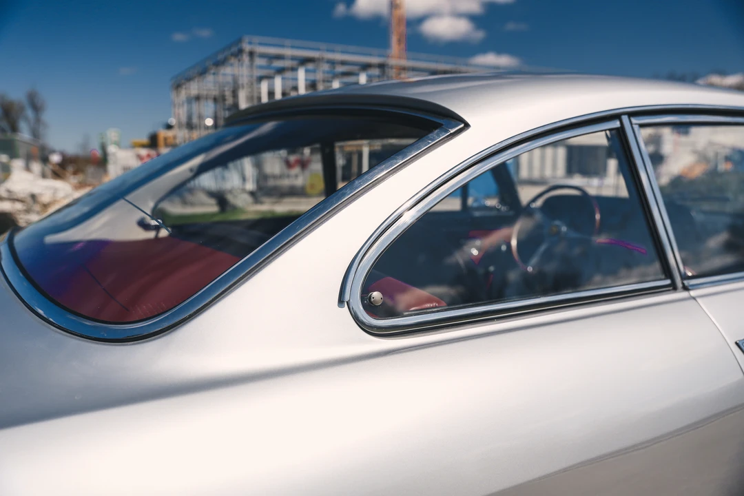 1965 Ferrari 330 GT 2+2 - Image 27 of 31