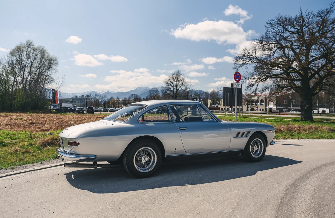 1965 Ferrari 330 GT 2+2 - Image 7 of 31