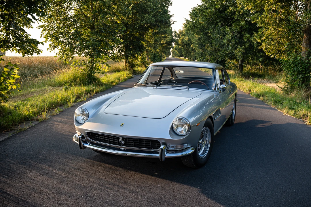 1965 Ferrari 330 GT 2+2 - Image 9 of 31