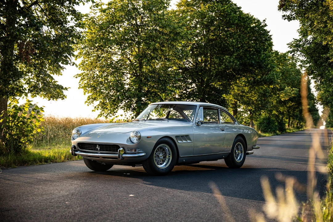 1965 Ferrari 330 GT 2+2 - Image 10 of 31