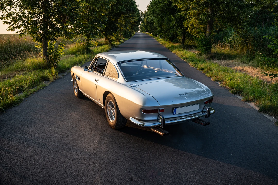 1965 Ferrari 330 GT 2+2 - Image 12 of 31