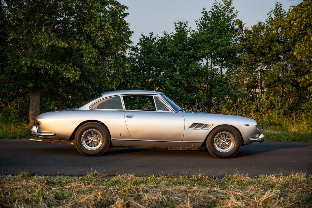1965 Ferrari 330 GT 2+2 - Image 18 of 31